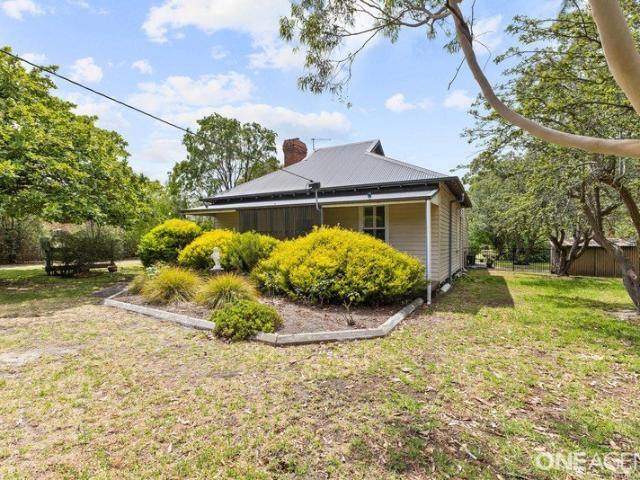 House for sale in Glengarry