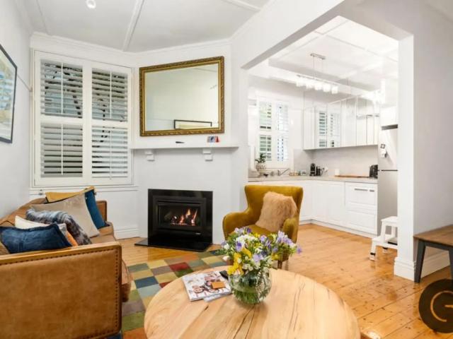 Apartment for rent in Jolimont, Melbourne