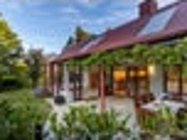 House for sale in Otakou