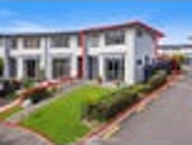 Apartment for sale in Howick, Oroua County