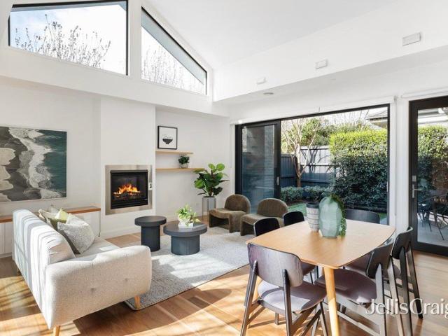 Apartment for sale in Glen Iris, Melbourne