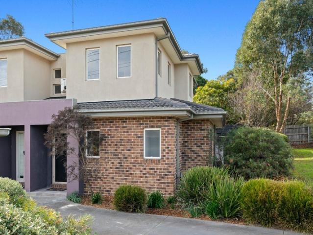 Townhouse for sale in Camerons Creek, Victoria