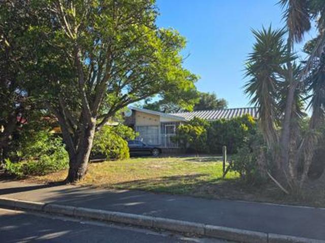 House for sale in Parow, Western Cape