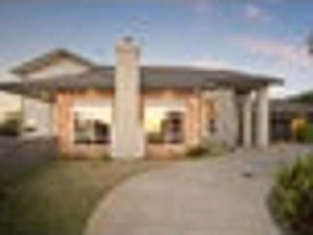 House for sale in Awhitu