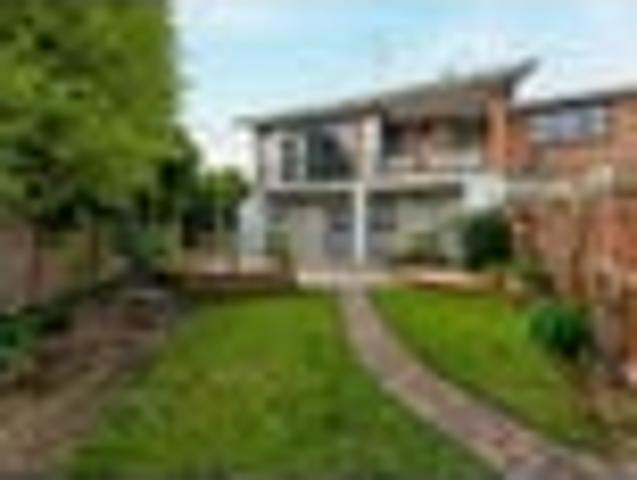 House for sale in Canterbury