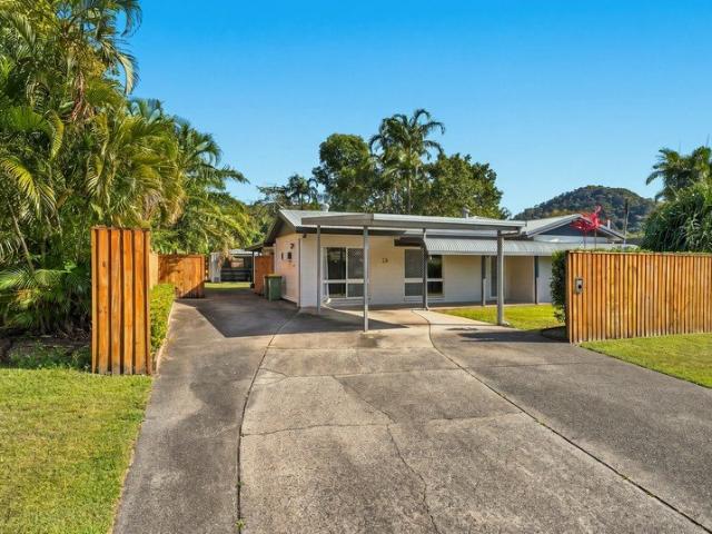 House for sale in Kewarra Beach, Queensland