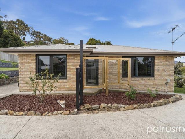 House for sale in Flagstaff Gully, Hobart