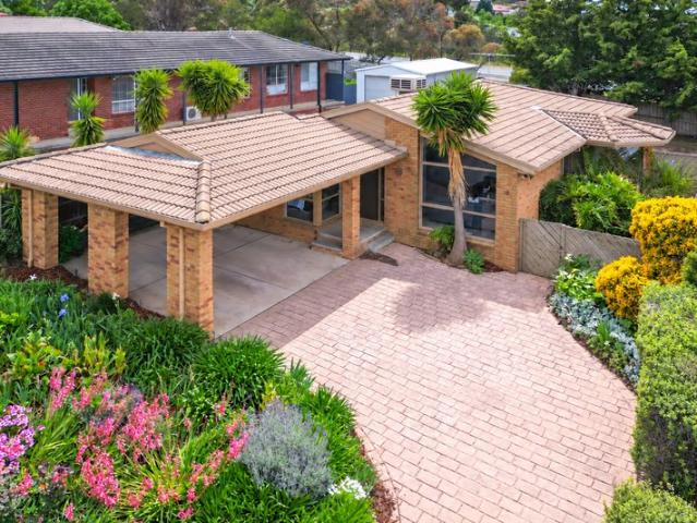 House for sale in Sunbury, Melbourne