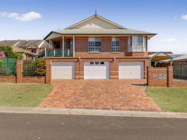 Apartment for sale in Centenary Heights, Toowoomba