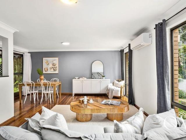Townhouse for rent in Thirroul, Wollongong City Council