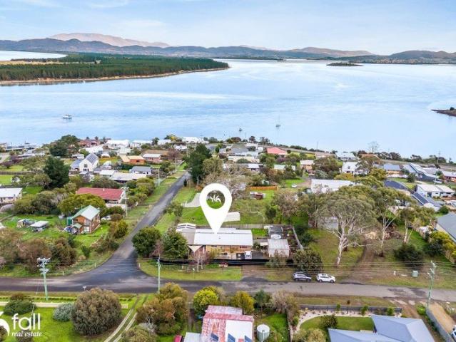 House for sale in Lewisham, Tasmania