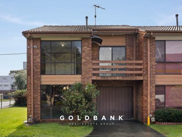 Townhouse for sale in Camerons Creek, Victoria