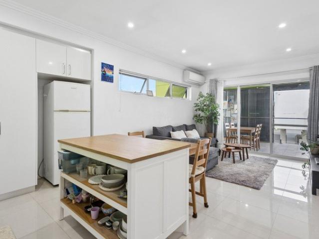Apartment for sale in Stirling, Western Australia