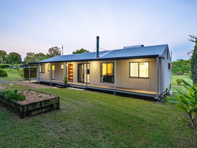 Cottage for sale in Pie Creek, Queensland