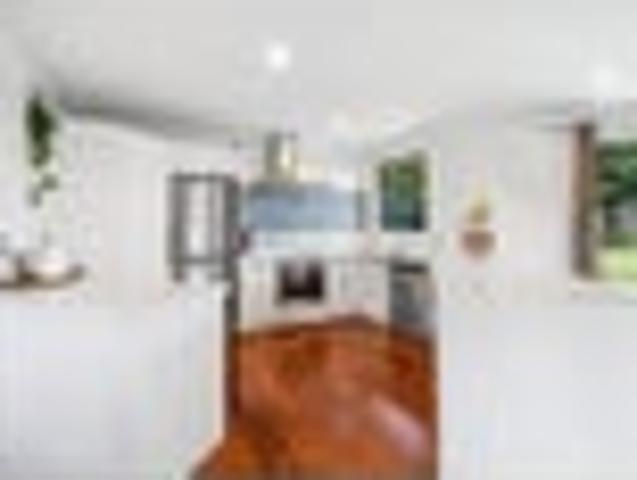 House for sale in Awhitu