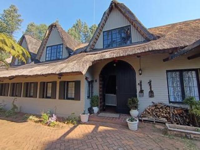 House for sale in Hilton
