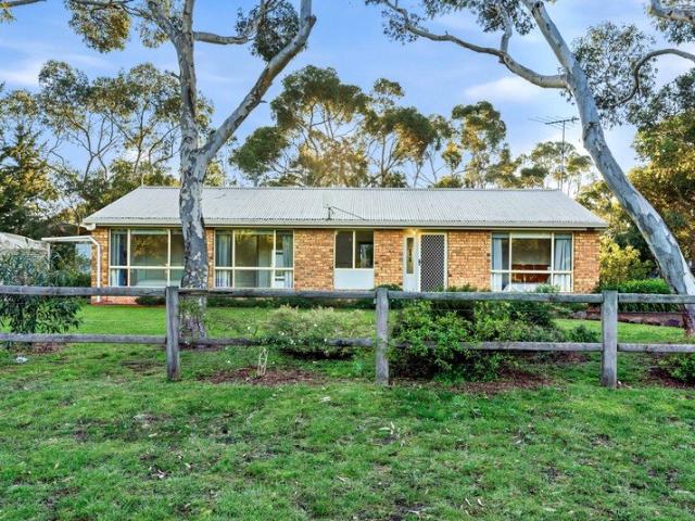 House for sale in Lethbridge, Victoria