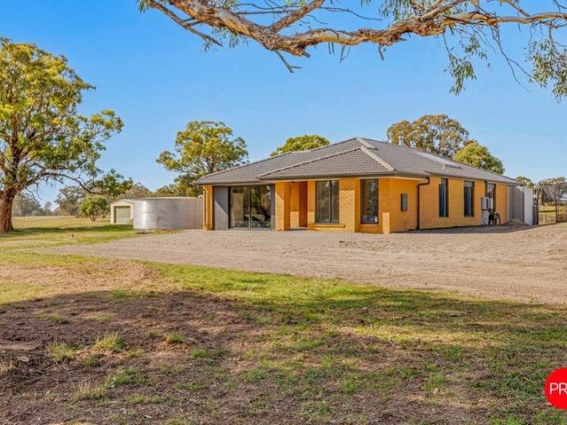 House for sale in Elphinstone, Victoria