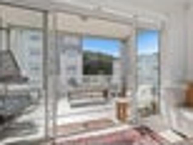 Apartment for sale in Whangaparaoa, Oroua County