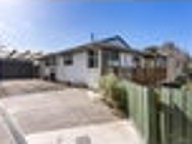 House for sale in Oratia, Oroua County