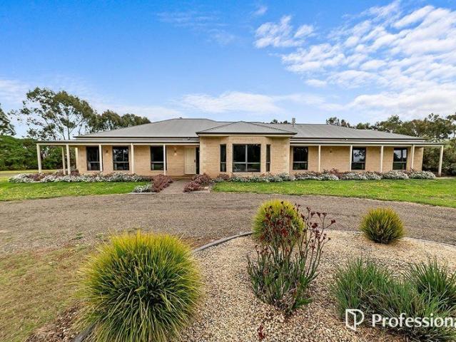Cottage for sale in Hamilton, Shire of Southern Grampians