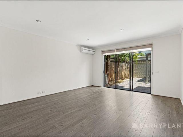 Townhouse for rent in Camerons Creek, Victoria