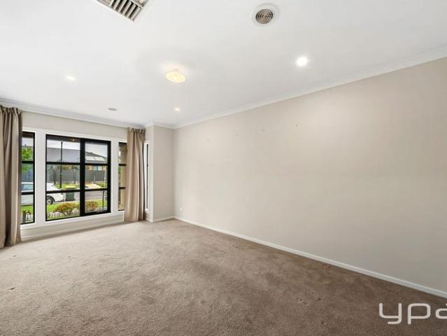House for rent in Aspect, Melbourne