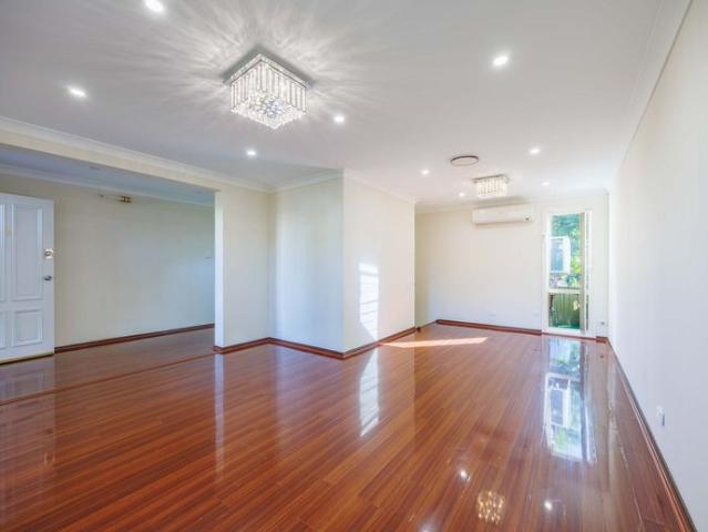 Townhouse for rent in Sydney, New South Wales