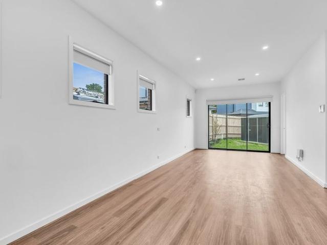 Townhouse for rent in Glen Waverley, Melbourne
