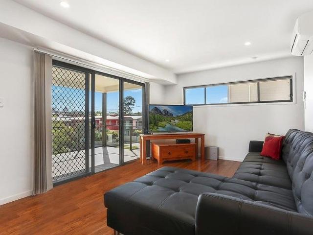 Townhouse for rent in Toombul, Queensland