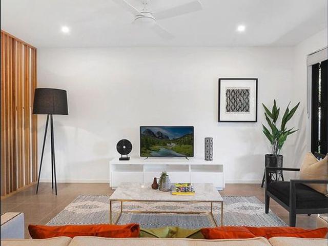 Townhouse for rent in Toombul, Queensland