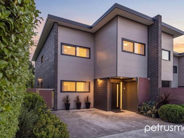Townhouse for sale in New Town, Hobart