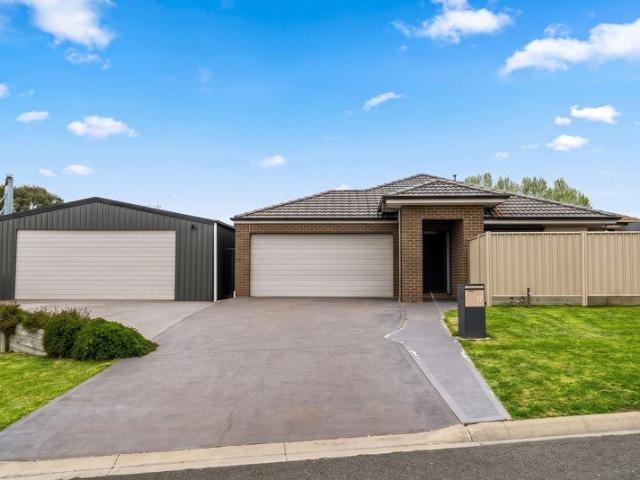 House for sale in Elliminyt, Shire of Colac Otway