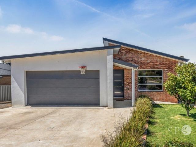 House for sale in Mckenzie Hill, Shire of Mount Alexander