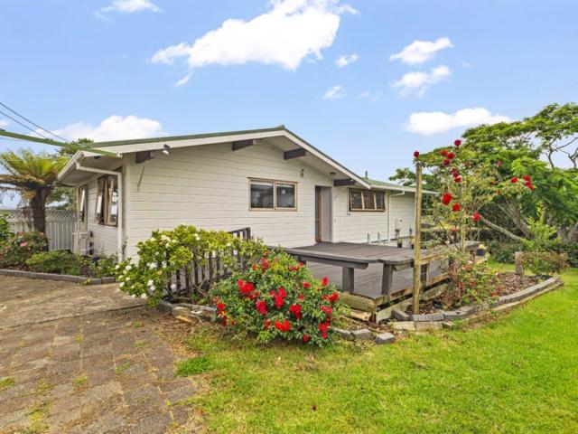 House for sale in Awhitu, Oroua County