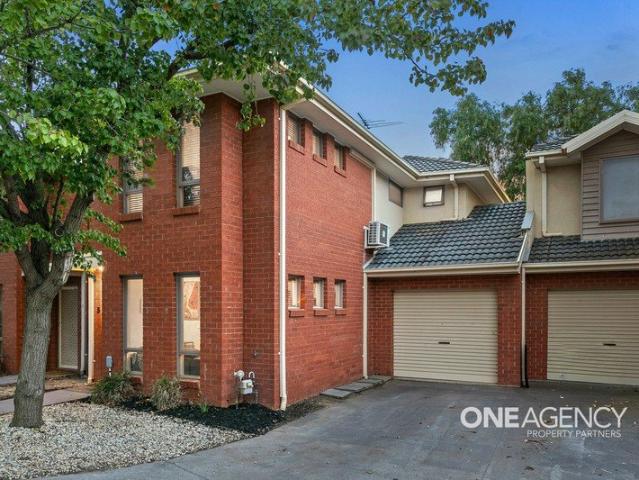 Townhouse for sale in Camerons Creek, Victoria