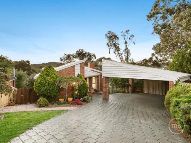 House for sale in Diamond Creek, Melbourne