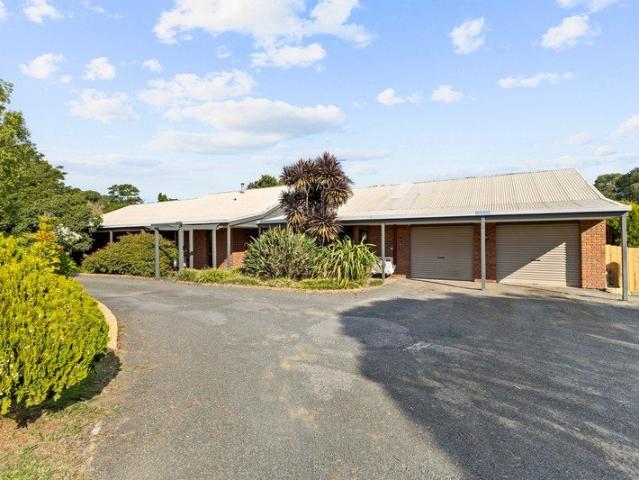 House for sale in Churchill, Victoria
