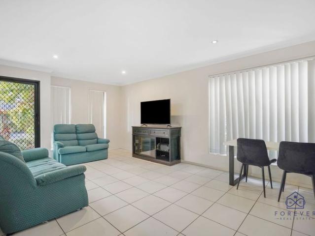 Townhouse for rent in Toombul, Queensland