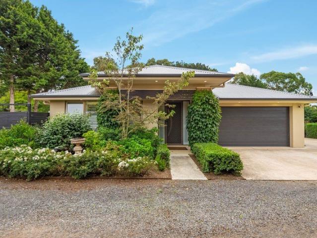 House for sale in Ballan
