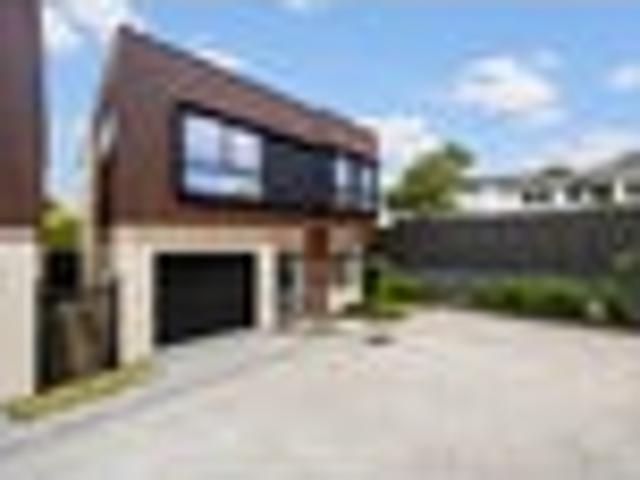 House for sale in Howick, Oroua County