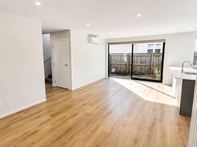 Townhouse for rent in Days Bay, Wellington