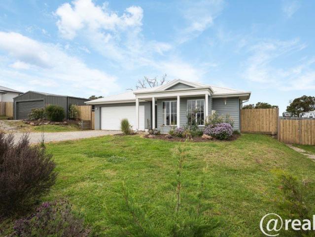 House for sale in Coronet Bay