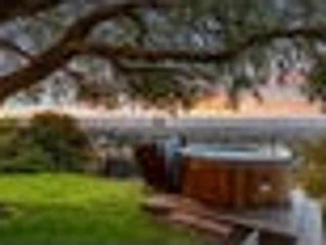 House for sale in Chaslands, Canterbury
