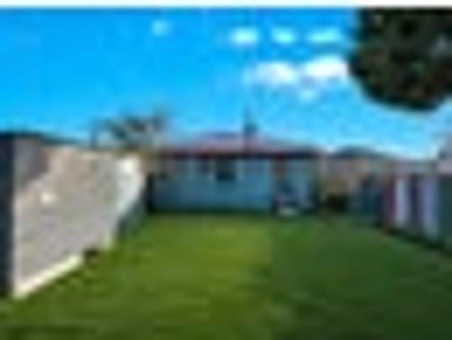 House for sale in Chaslands, Canterbury