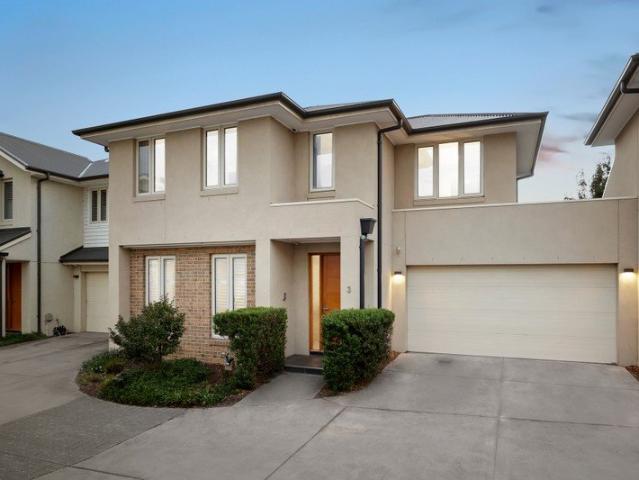 Townhouse for sale in Camerons Creek, Victoria