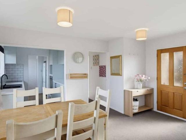 House for rent in Chaslands, Canterbury
