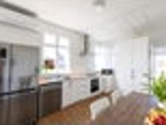 House for sale in Chaslands, Canterbury