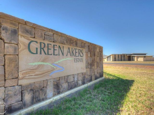 Land for sale in Miles