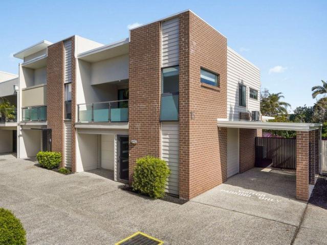 Townhouse for sale in Toombul, Queensland